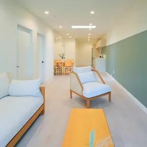 Apartment Newly Renovated 2 Bedroom In Japantown! Near Railtown & Gastown!, Vancouver